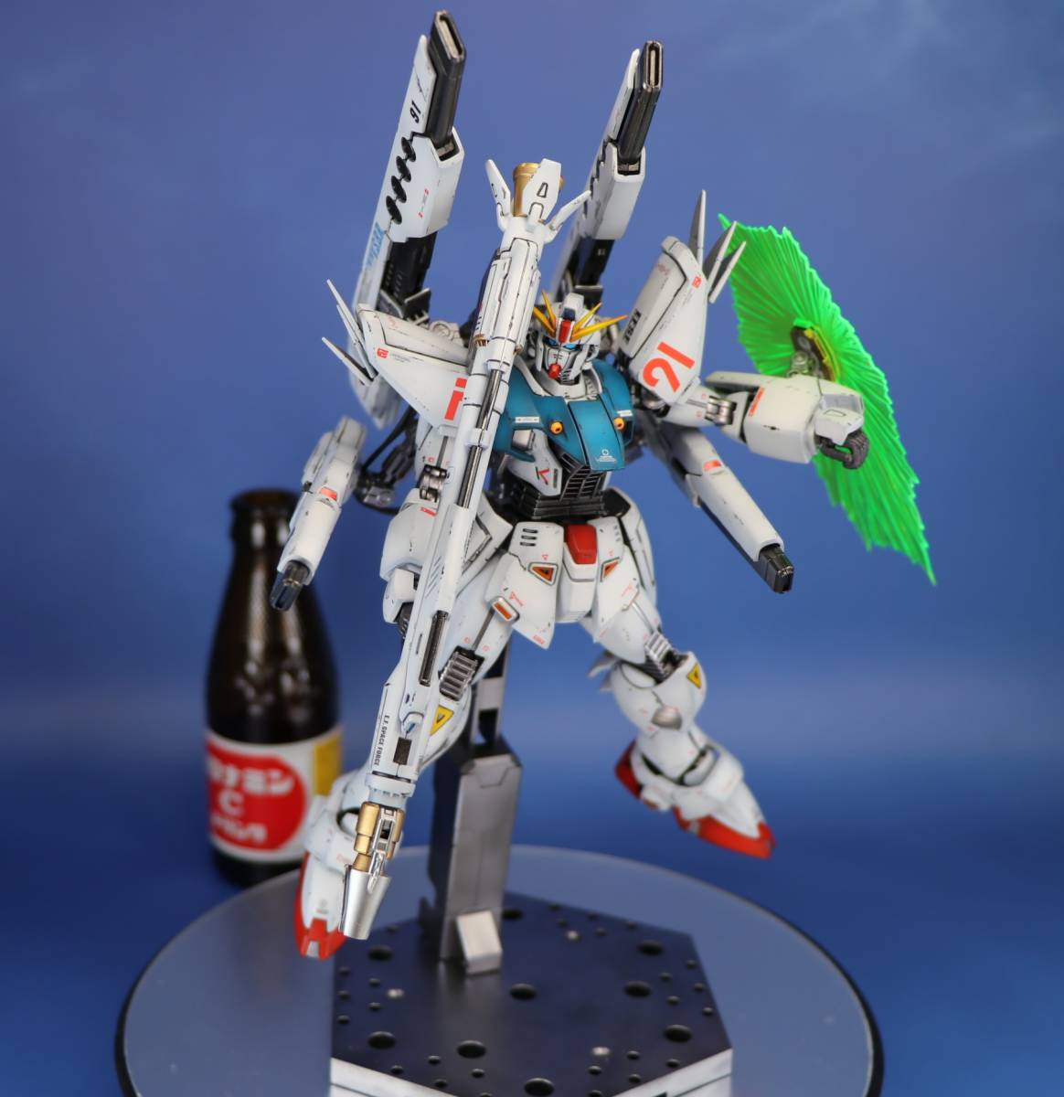 プレバン Mg ガンダムf91 ツインヴェスバー装備型 改修 塗装 完成品 Gundam 完成品 売買されたオークション情報 Yahooの商品情報をアーカイブ公開 オークファン Aucfan Com