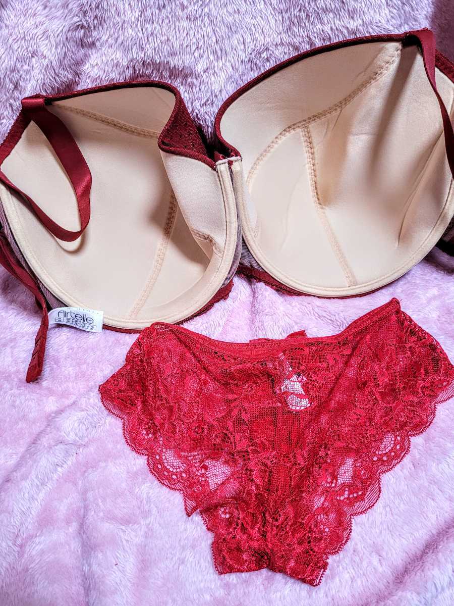 ｐカップ 特大胸サイズ 補正下着 ブラショーツセット グラマーサイズ 整理 おすすめ P75 Uk34k 特に大きいタイプ 75 売買されたオークション情報 Yahooの商品情報をアーカイブ公開 オークファン Aucfan Com