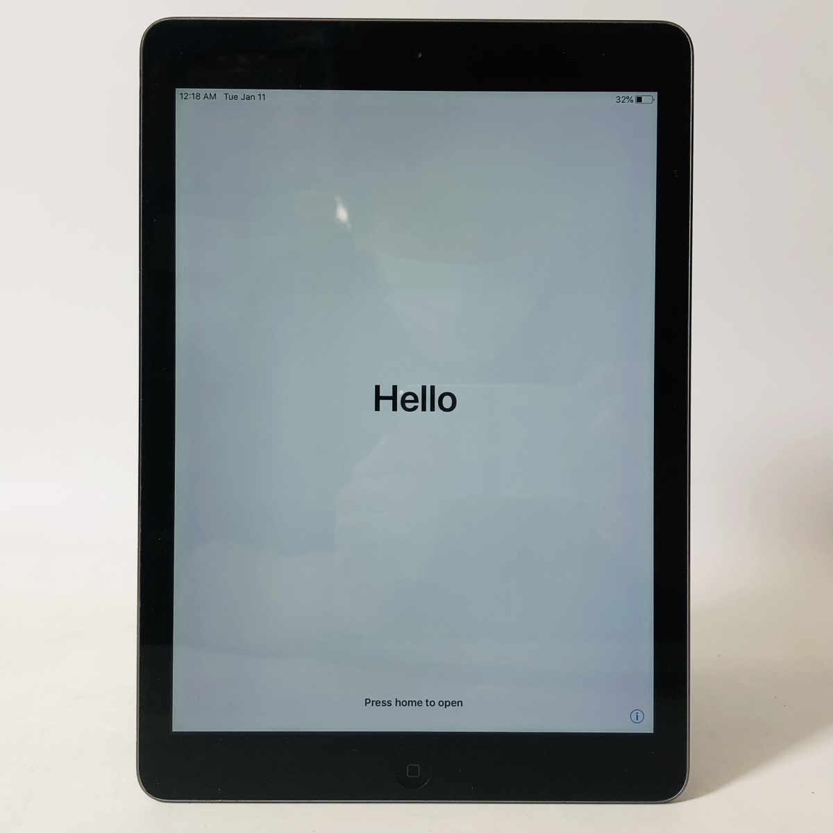 【正規品，大得価】 iPad Air 第1世代 Wi-Fiモデル 128GB スペースグレイ ME898J/A(iPad本体)｜売買されたオークション情報、yahooの商品情報をアーカイブ公開 - オークファン iPad本体