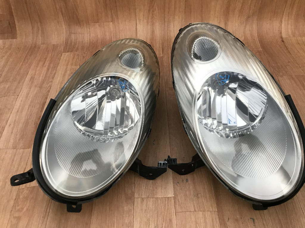 デリカD5 DBA-CV5W 右ヘッドランプASSY 【公式通販】
