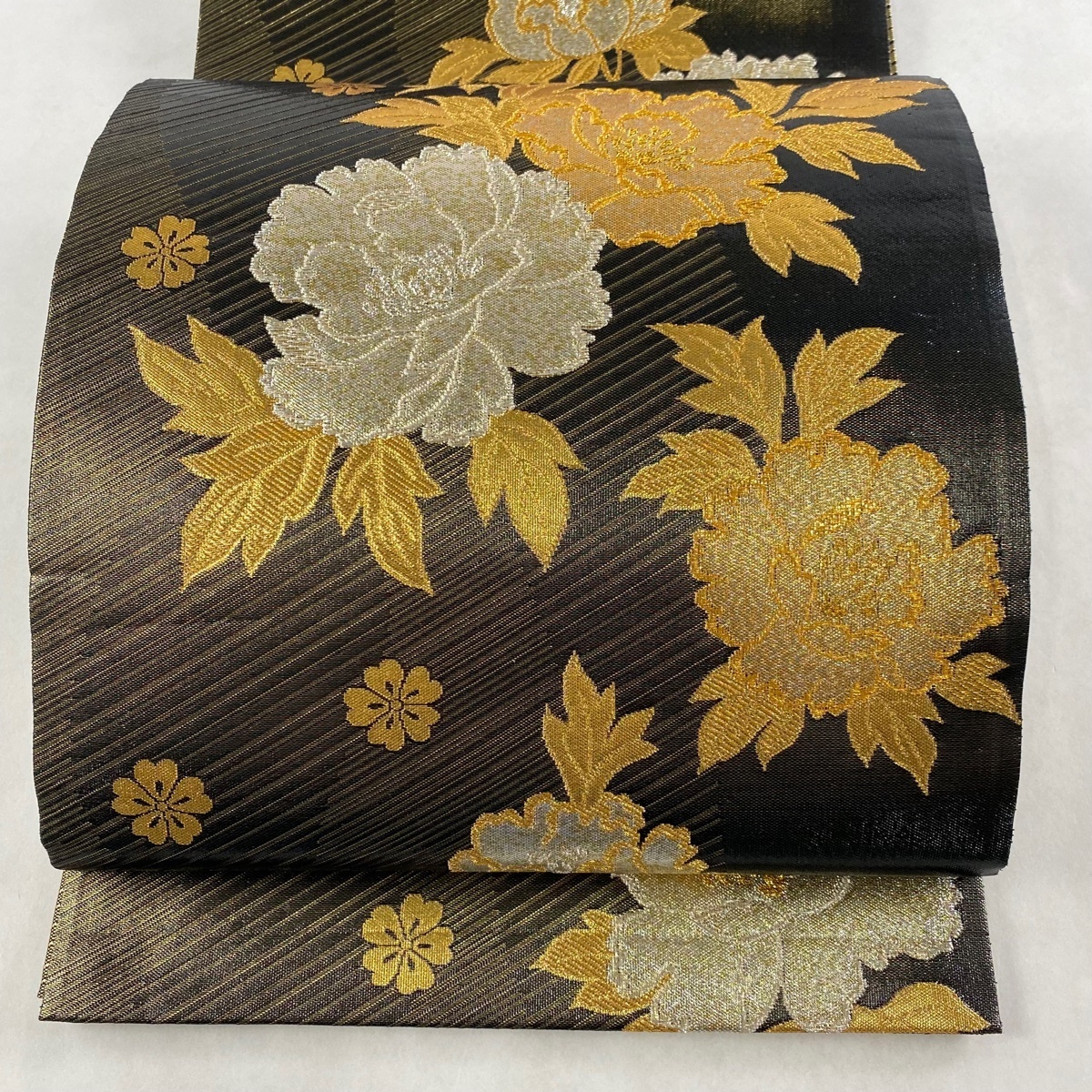 花美人着物□太鼓柄袋帯 刺繍 藤花房 金銀糸 銀通し地 逸品 eee3188