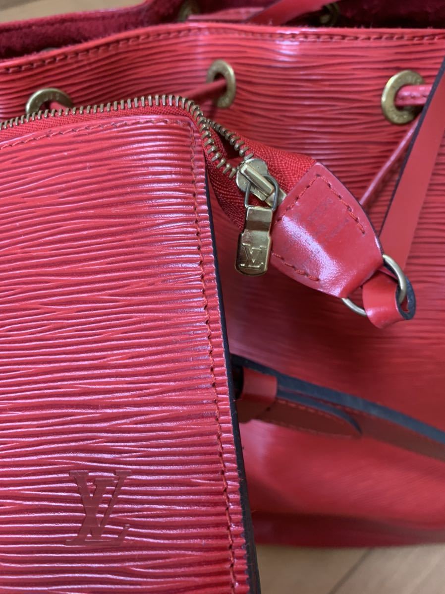 送料込み、匿名発送】 LOUIS VUITTON ルイヴィトン エピ ノエ 巾着