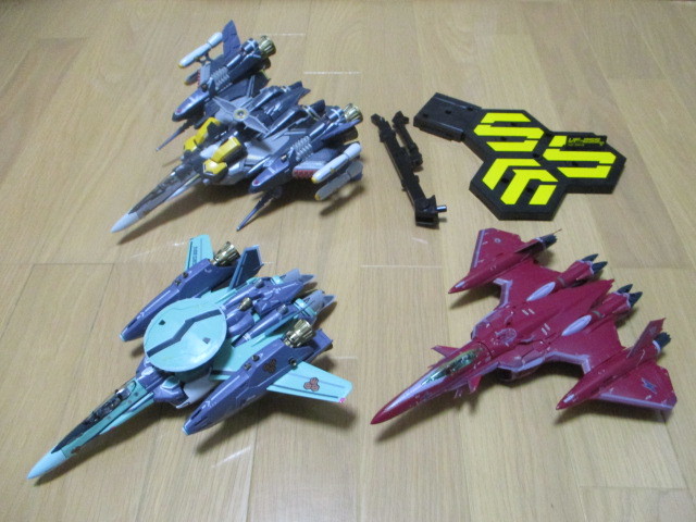 プラモデル マクロスf フロンティア シリーズ 4個 素組 完成品 アーマードメサイアバルキリー オズマ ルカ スーパーパーツ ルシファー マクロスf 売買されたオークション情報 Yahooの商品情報をアーカイブ公開 オークファン Aucfan Com