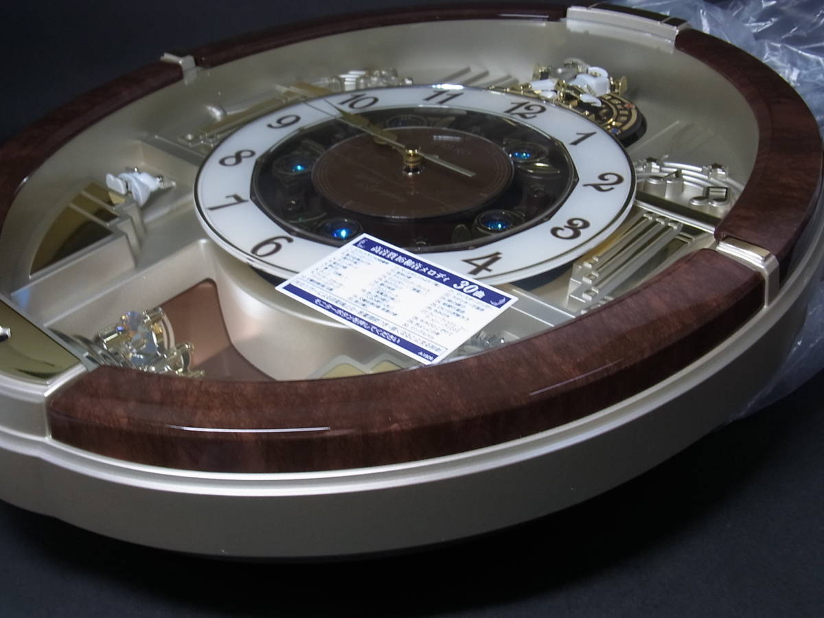W15) 新品 SEIKO 掛け時計 時計 からくり時計 電波 RE571B セイコー 