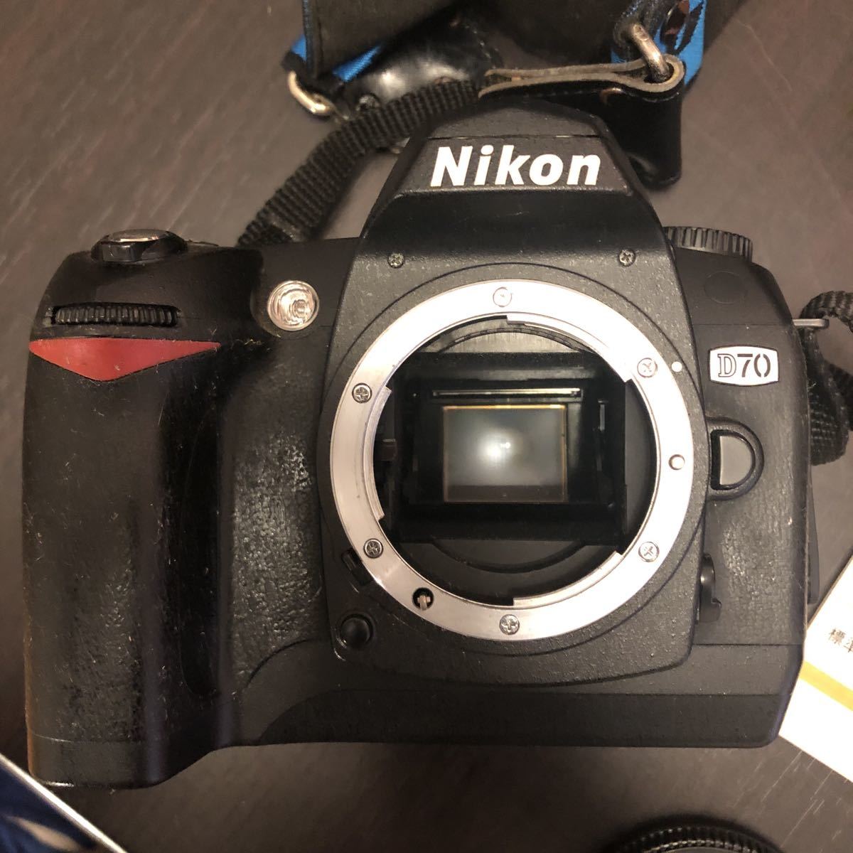 ニコン Nikon D70ボディ★バッテリー・チャージャー付き★箱付き　取説付き　電源確認済み