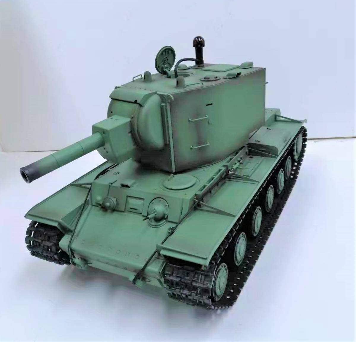 ホビーラジコン 1/16戦車ラジコン ソ連KV-2 ギガント ヘンロン新製品