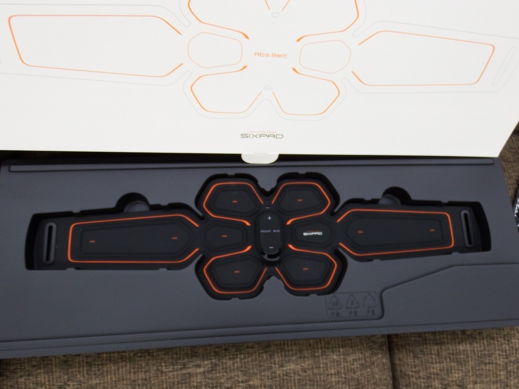 ○中古品 SIXPAD シックスパッド アブズベルトS/M/Lサイズ(ウエスト58