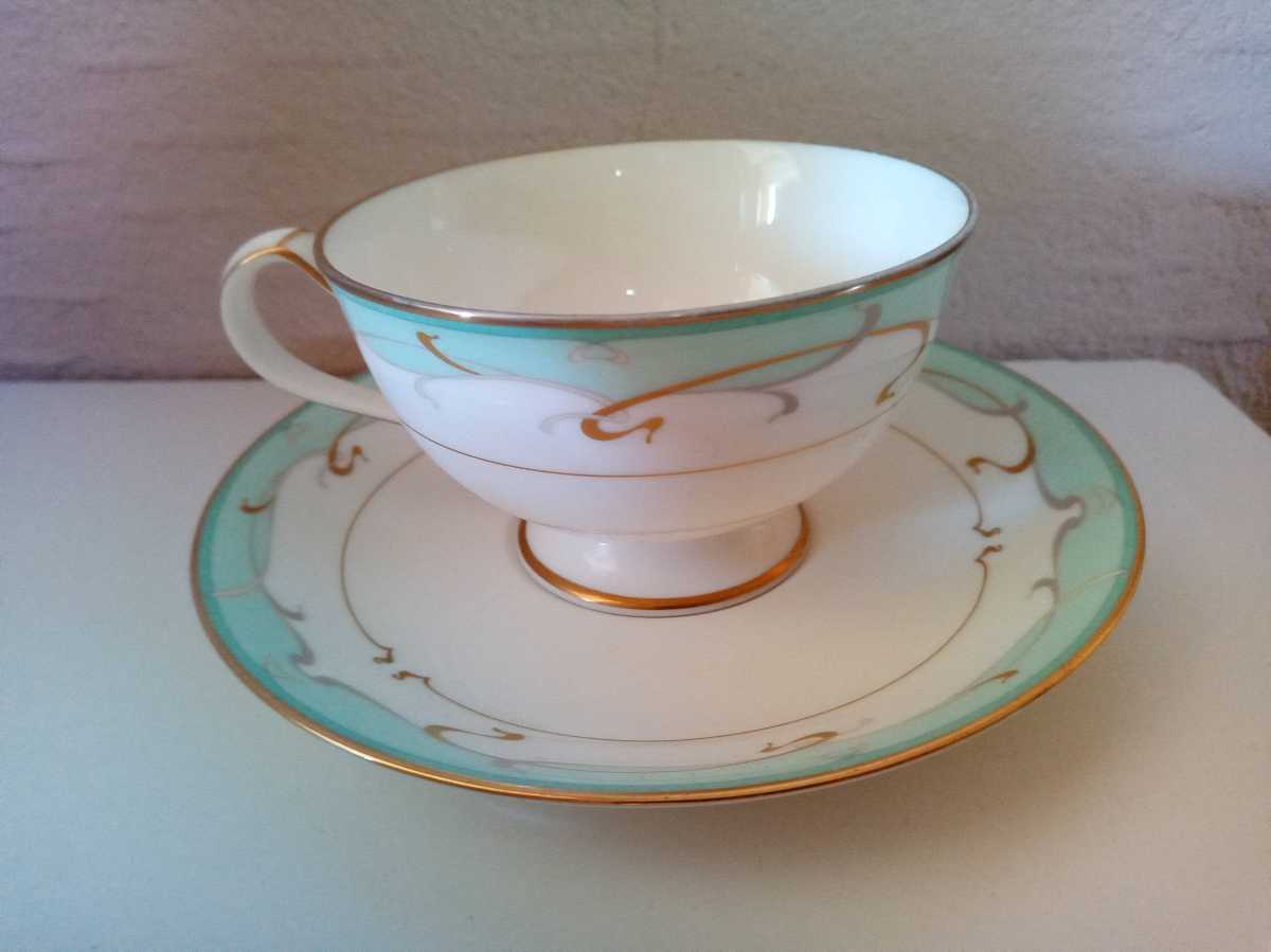 ノリタケ ボーンチャイナ Noritake NORITAKE 未使用品 CHINA 花柄