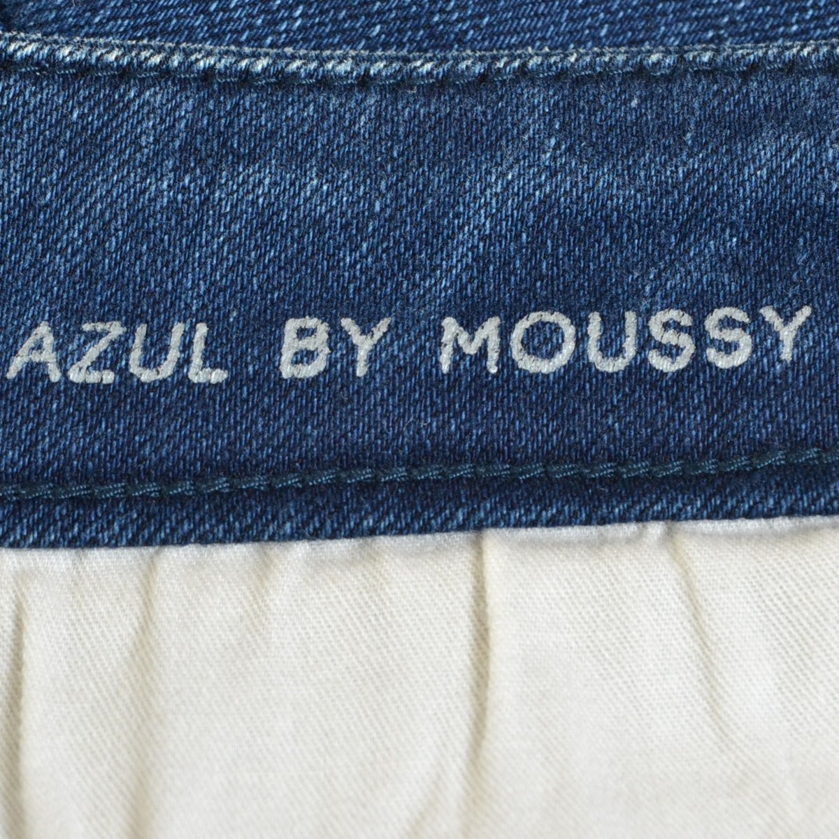 Azul By Moussy アズールバイマウジー スキニージーンズ デニムパンツ サイズ23 ストレッチ レディース インディゴブルー ジーンズ 売買されたオークション情報 Yahooの商品情報をアーカイブ公開 オークファン Aucfan Com