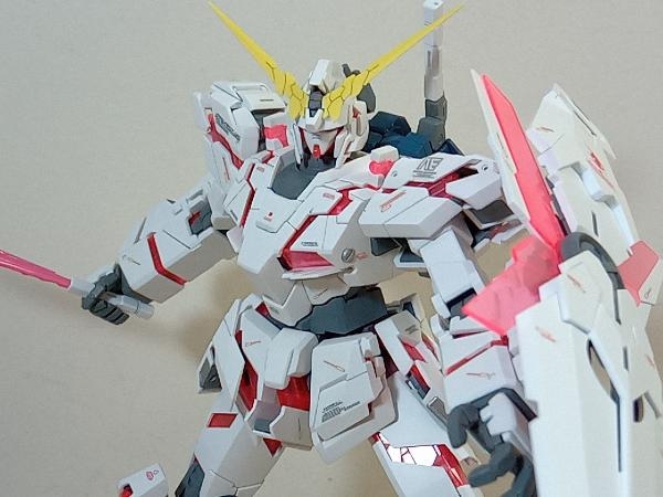 PG RX-0ユニコーンガンダム組立済み（MG 1/100 RX-0 ユニコーン 