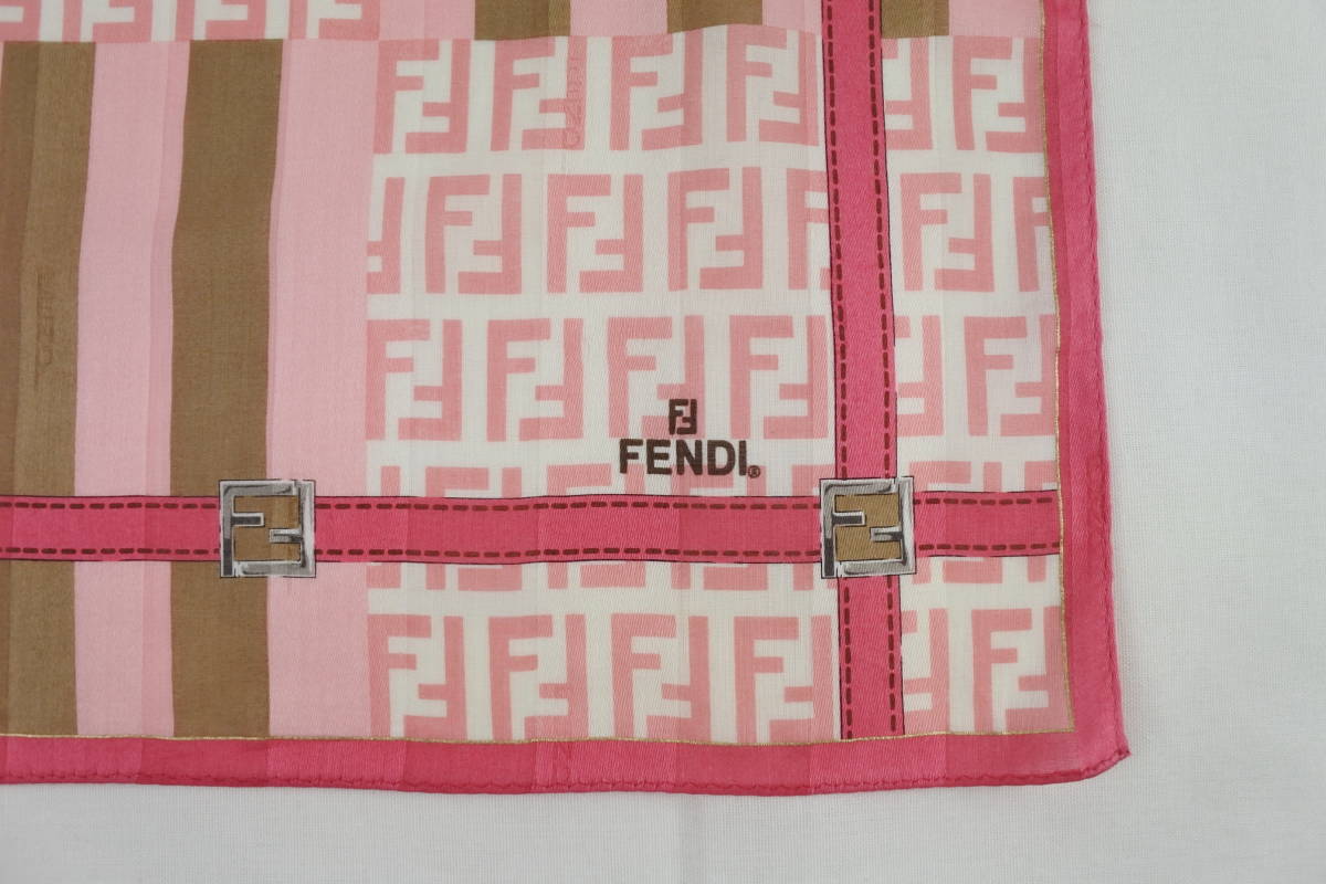 FENDI フェンディ 大判 ハンカチ バンダナ スカーフ ピンク系 ロゴ 
