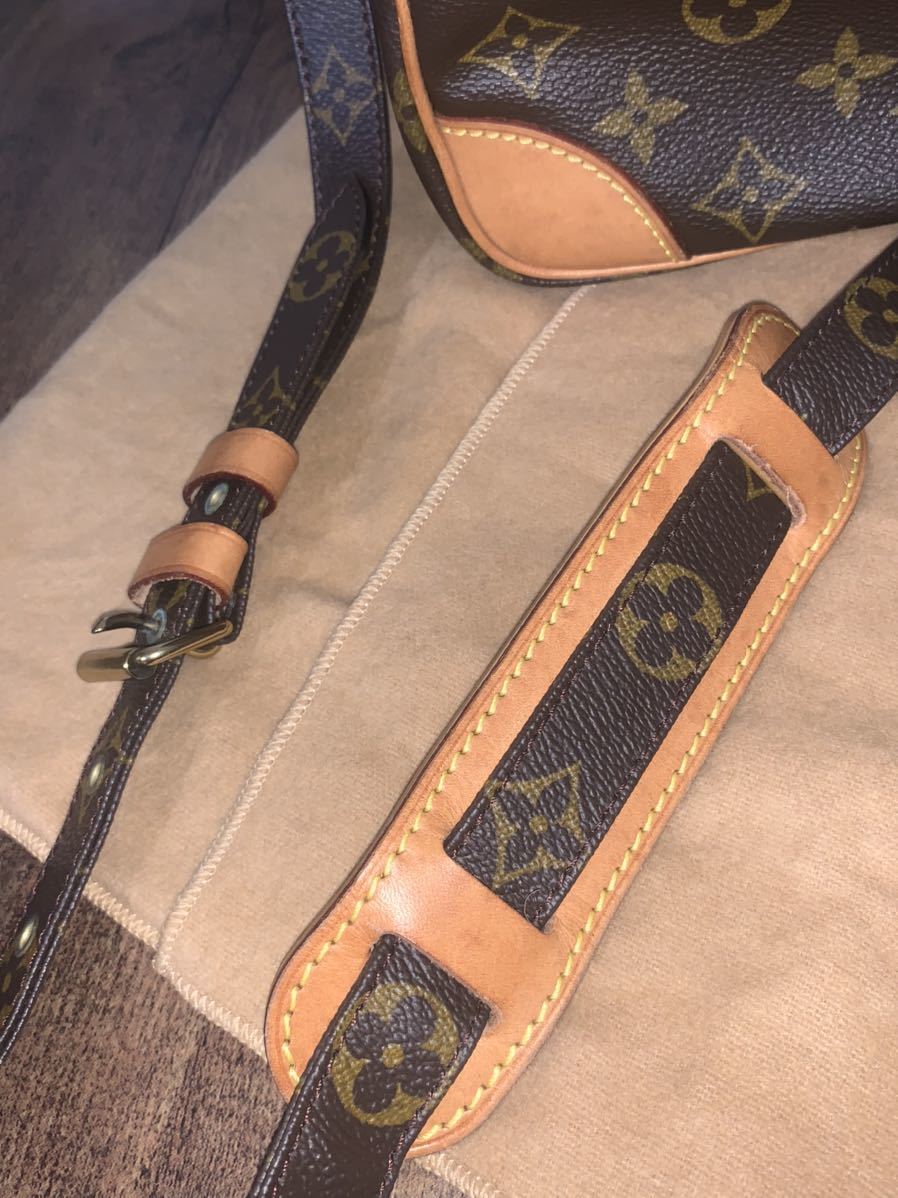 LOUIS VUITTON ／ルイ ヴィトン ナイル モノグラム ショルダーバッグ