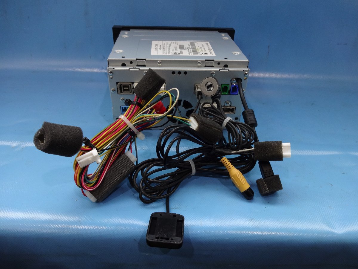 中古 日産純正 MC313D-W 2016年地図 メモリーナビ/DVD/Bluetooth/フルセグ ワイド2DIN (棚9235-208)