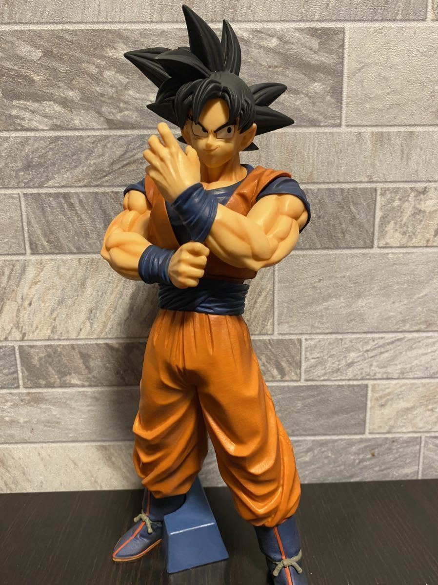 送料無料】ドラゴンボール超 STRONG CHAINS!! MASTERLISE D賞 孫悟空 + 