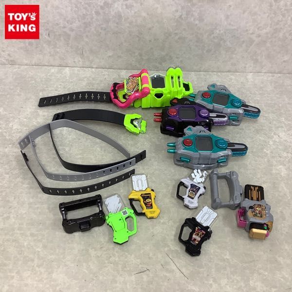 定番人気，新作 1円 訳あり バンダイ 仮面ライダーエグゼイド 変身ベルト DXゲーマドライバー DXバグルドライバー 他(その他)｜売買されたオークション情報、yahooの商品情報をアーカイブ公開 - オークファン その他