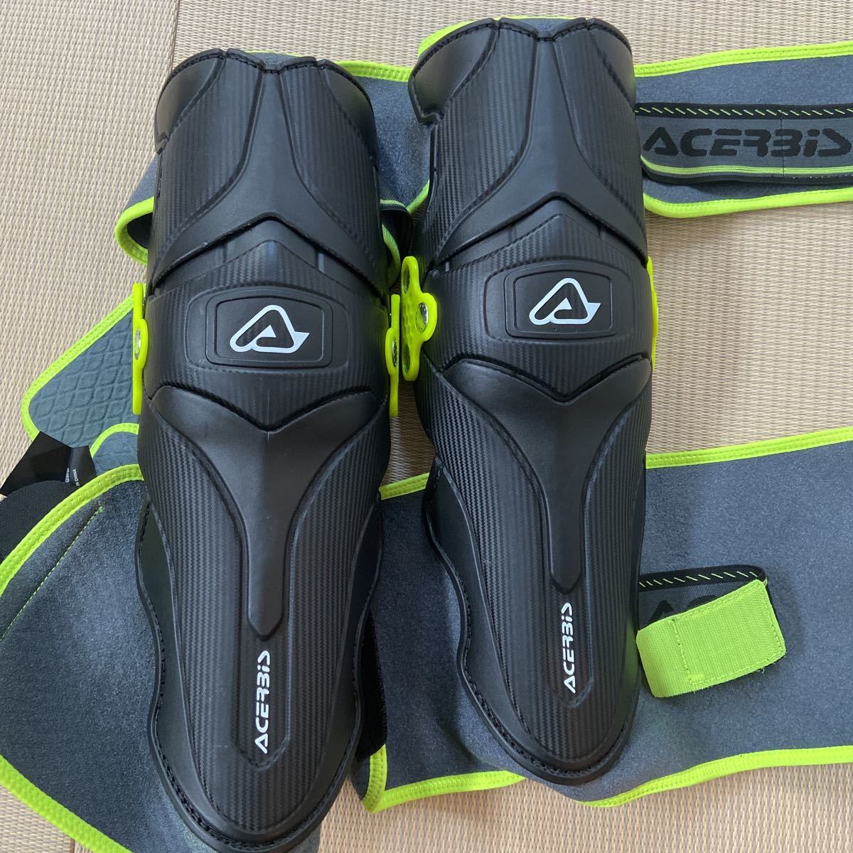 美品】アチェルビス x-strong ニーガード X-STRONG ACERBIS ニーガード