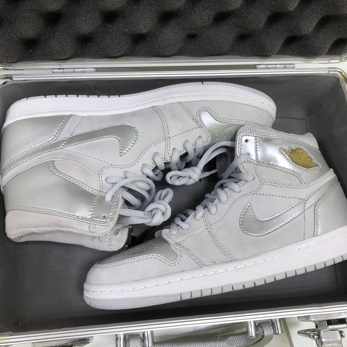 NIKE AIR JORDAN 1 OG 2001足限定 ジェラルミンケース付き(25.5cm  