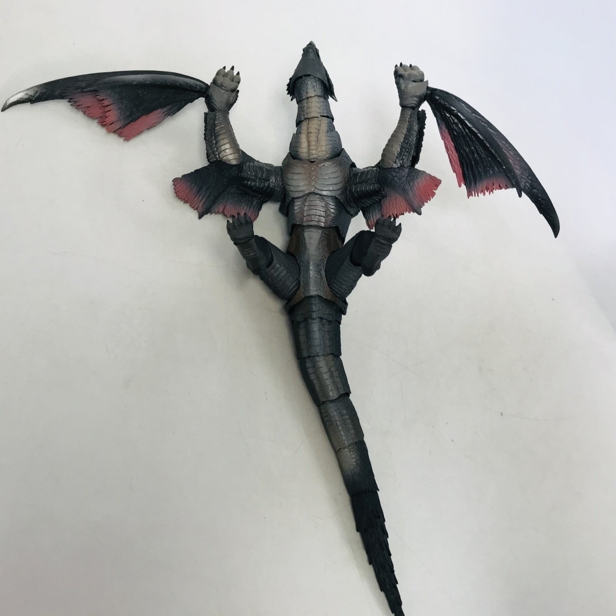 中古品 S.H.MonsterArts モンスターハンター ナルガクルガ 初回特典 