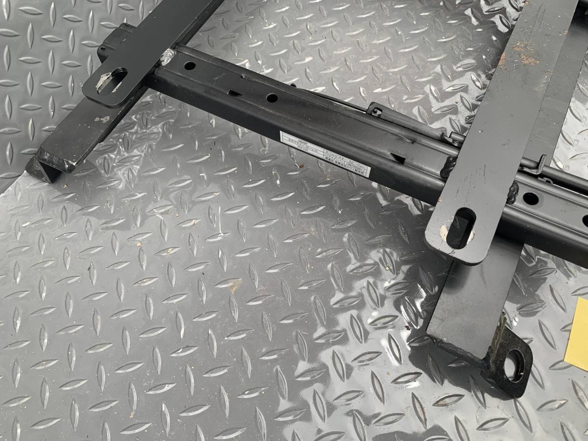 カワイ製作所 R34 スカイライン C35 ローレル N045R 底止め セミバケットシート セミバケ用 シートレール 右側 運転席側_2