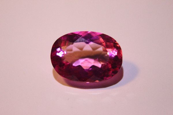 大粒サイズ・天然ピンクトパーズ ブラジル産 7．79ct☆特別価額