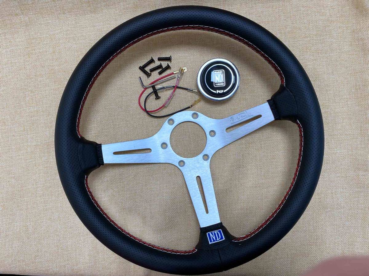 NARDI レザーステアリングホイール 360mm クラシック ⁄ レザー