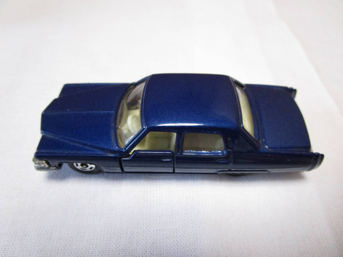 青箱トミカ NO.F2 キャデラック フリートウッド ブロアム 日本製