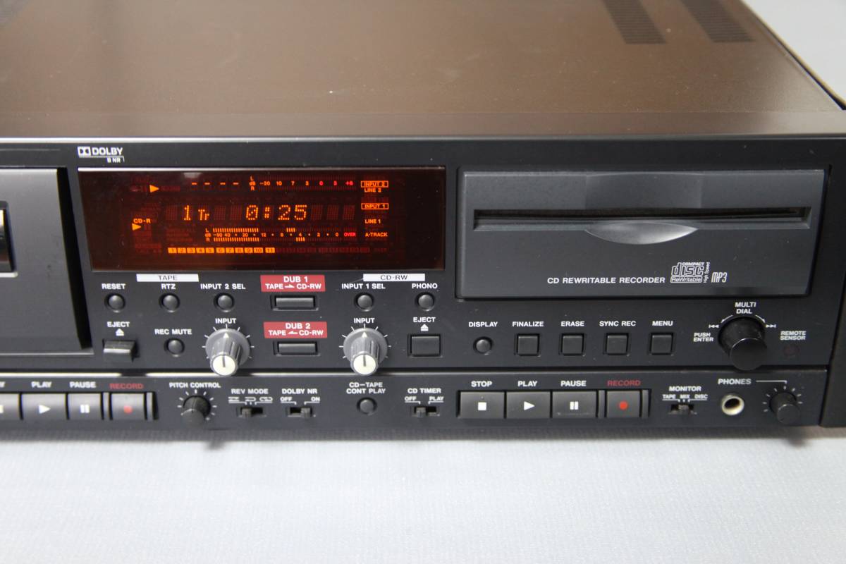TASCAM CDレコーダー⁄カセットコンビネーションデッキ | CC-222SL