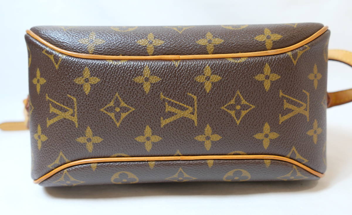 美品 LOUIS VUITTON ルイヴィトン モノグラム ブロワ ショルダーバッグ