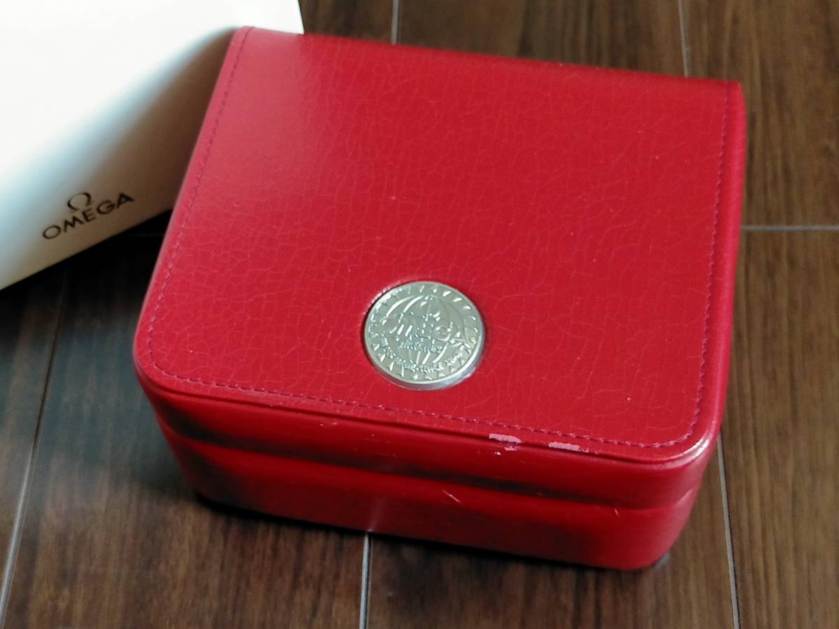 OMEGA　オメガ　時計空箱　ウォッチボックス　赤 1円～☆ノ27☆OMEGA オメガ 腕時計 空箱 ウォッチ ケース ブランド