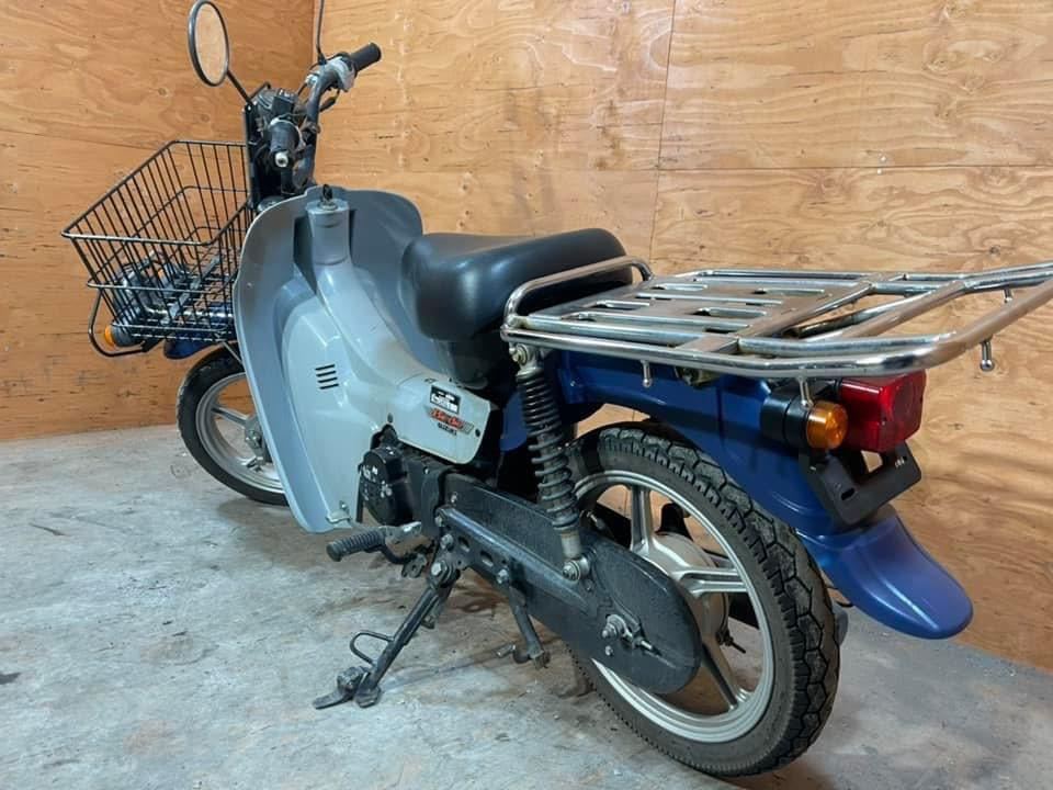 ☆お支払い総額4.2万円☆ スズキ バーディー50 BA42A フロントカゴ！リアキャリア付き！4スト！低燃費！ 通勤通学にオススメ♪ 関東圏内即日配送可能です！ ☆お支払い総額4.2万円☆ スズキ バーディー50 BA42A フロントカゴ