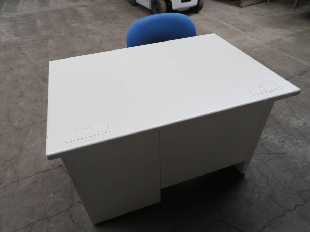 2086853_USM_TABLE_04