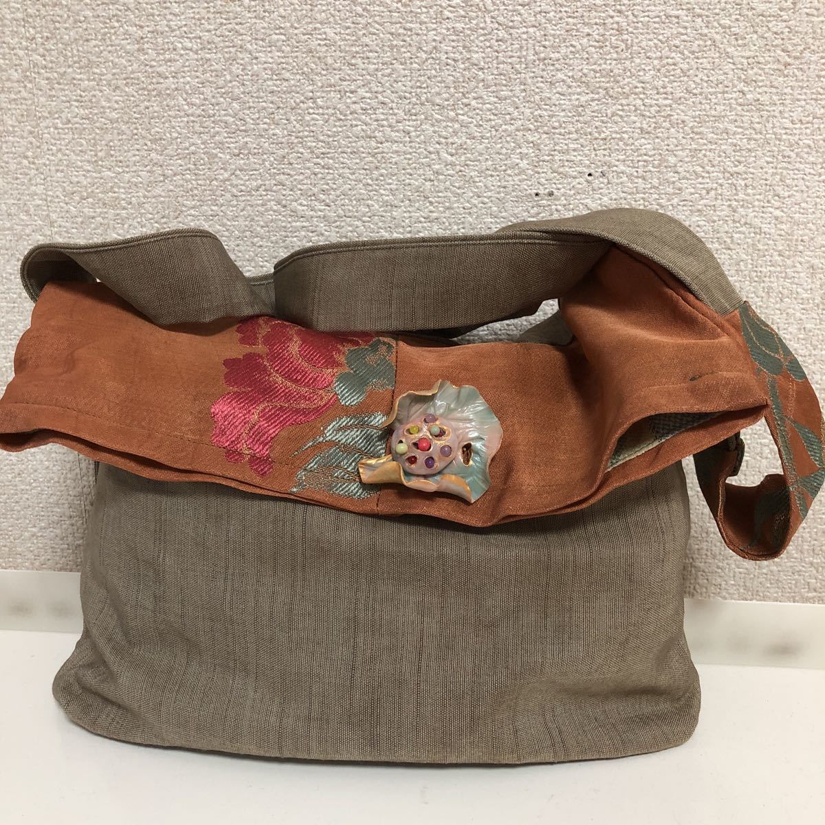 着物リメイク バッグ 帯 正絹 ハンドメイド ショルダーバッグ ブローチ 