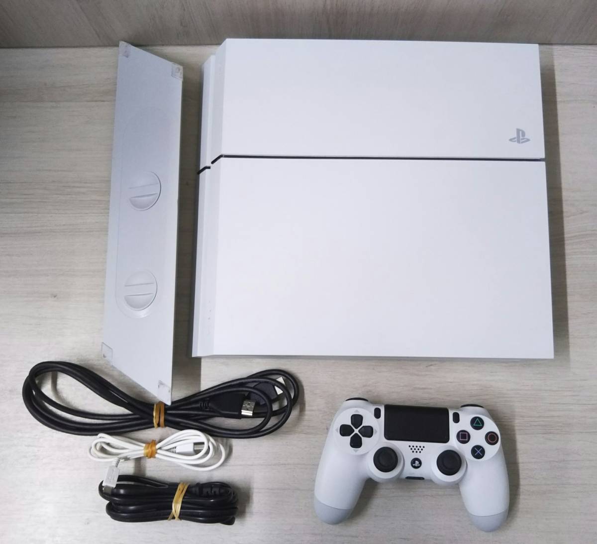 お買い得，100%新品 ジャンク SONY PlayStation4 PS4 CUH-1200A プレステ 本体 箱なし ゲームソフト読み込みエラー 初期化済 他未チェック(PS4本体)｜売買されたオークション情報、yahooの商品情報をアーカイブ公開 - オー PS4本体