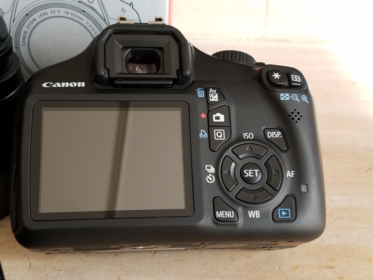 Canon デジタル 一眼レフカメラ EOS Kiss X50 レンズキット EF-S18