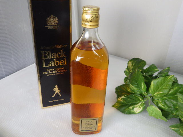 ◇ジョニー ウォーカー 黒ラベル 金キャップ【未開栓】 JOHNNIE WALKER 