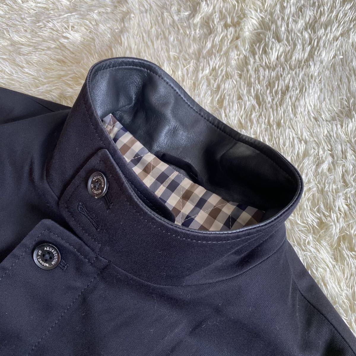Aquascutum | アクアスキュータムトレンチコート (アクアスキュータム)サカゼン公式通販 &frasl; 松島花が着る アクアスキュー （その他アウター）｜Aquascutum EVENT シングル GritzDesign 綿100％ (アクアスキュータム) 裏地チェック 英国製 繊研新聞