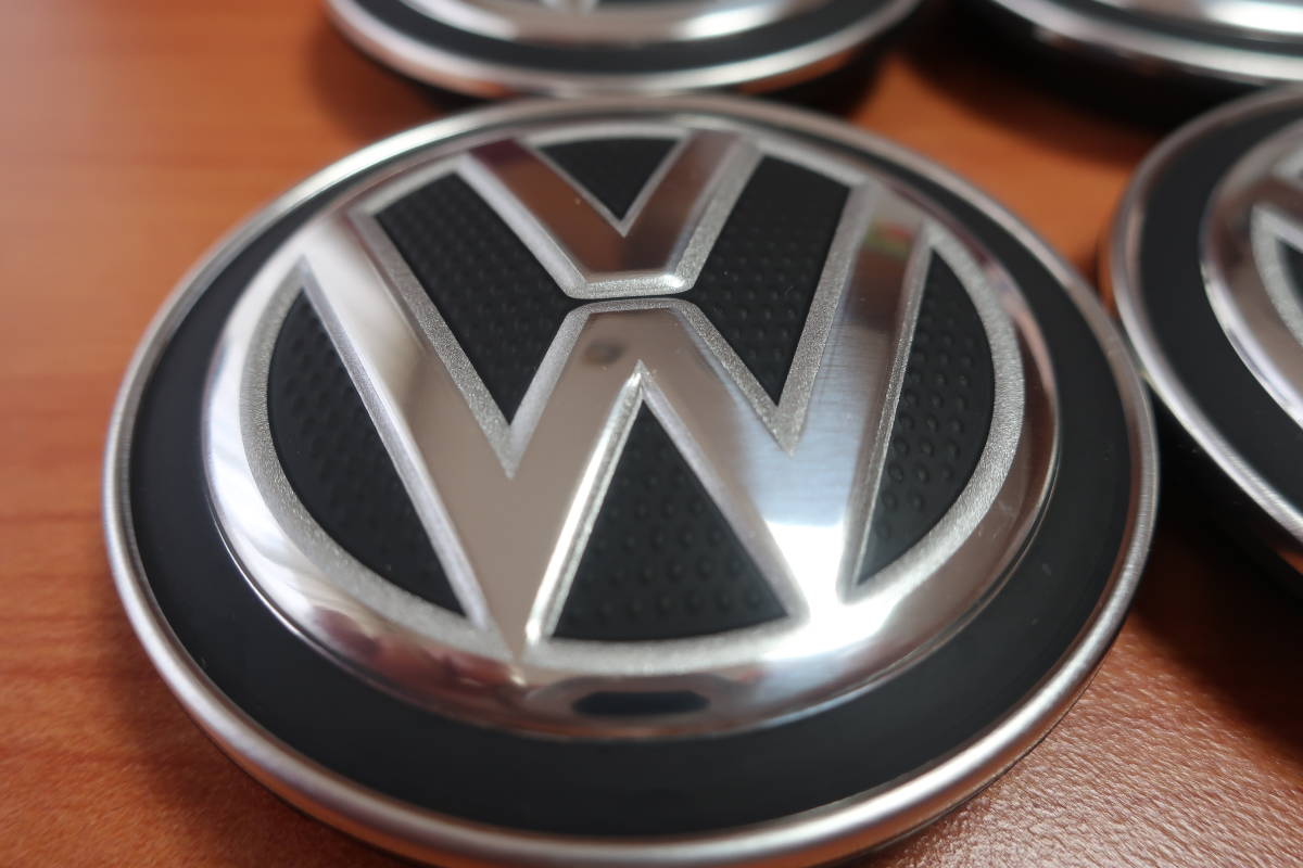 納車前外し]VWゴルフ7.5R純正ホイールセンターキャップ 5G0 601 171 4個