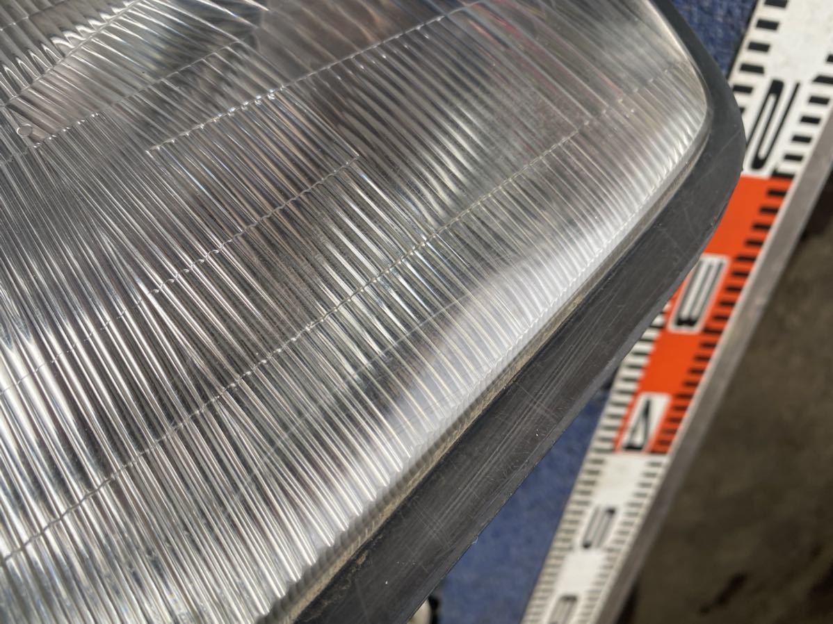 SKF2M SK22 SK82 SK22V SK82V SK82MN SK82 SKF2V バネット ボンゴ　デリカ　ヘッドライト　左　②