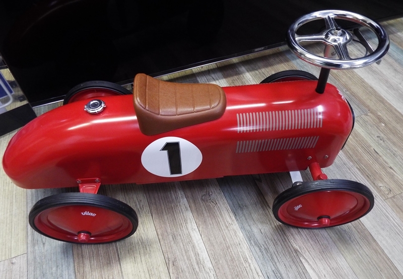 フランス ヴィラック vilac 残り少ない ブリキ レーシングカー レッド