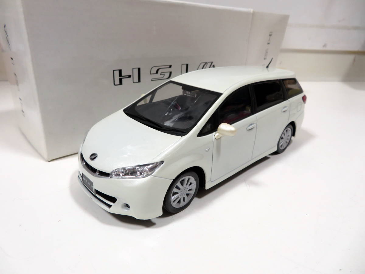ディーラーカラーサンプル 1/24 トヨタ ウィッシュ WISH ミニカー