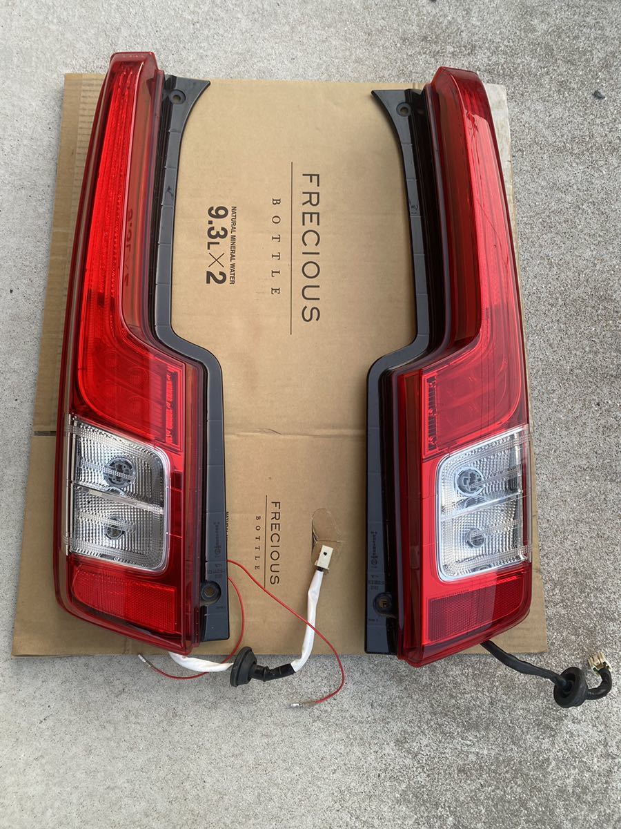 美品 2014y〜現行 la150s la160s ムーヴ テールランプ 左右セット 
