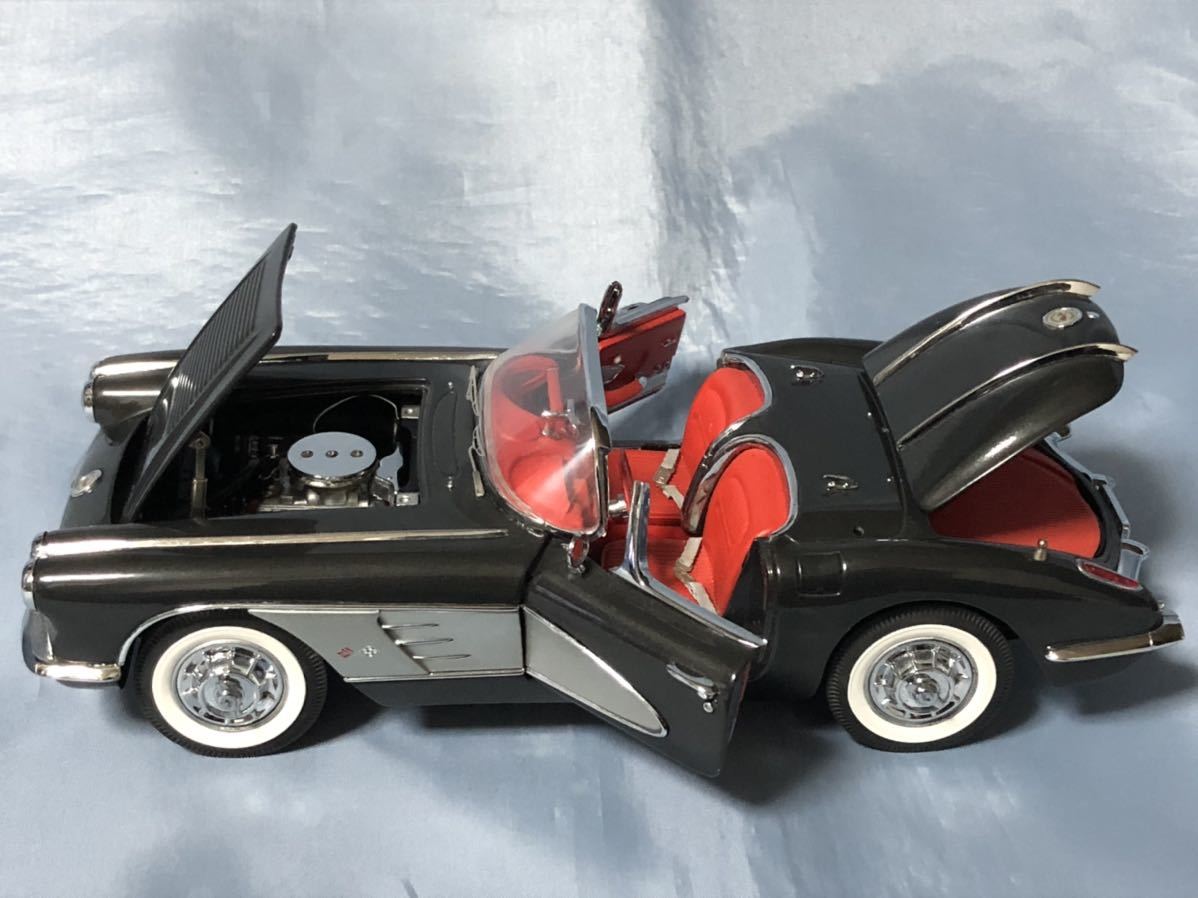 ダンバリーミント製 コルベット C1 (1958年) ガンメタ 1/24 コルベット