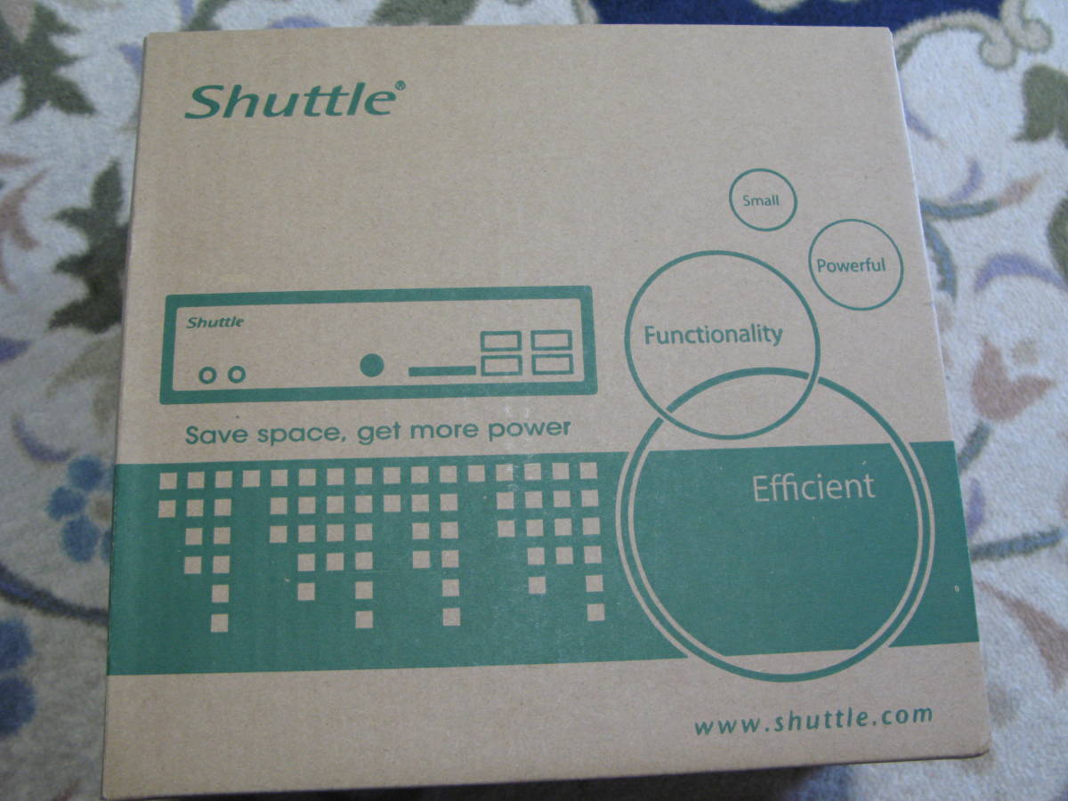 AMD Shuttle | A320チップセット搭載 INC. ソケットAM4 A320チップセットを採用するShuttleの小型ベアボーン ：AMD DA320 ブラック ベアボーンキット DA3200 ShuttleのRyzen向けスリムPCキット「DA320」が入荷、3画面出力に対応 APU Vol.012 変わらない良さがある。7年前のAMD