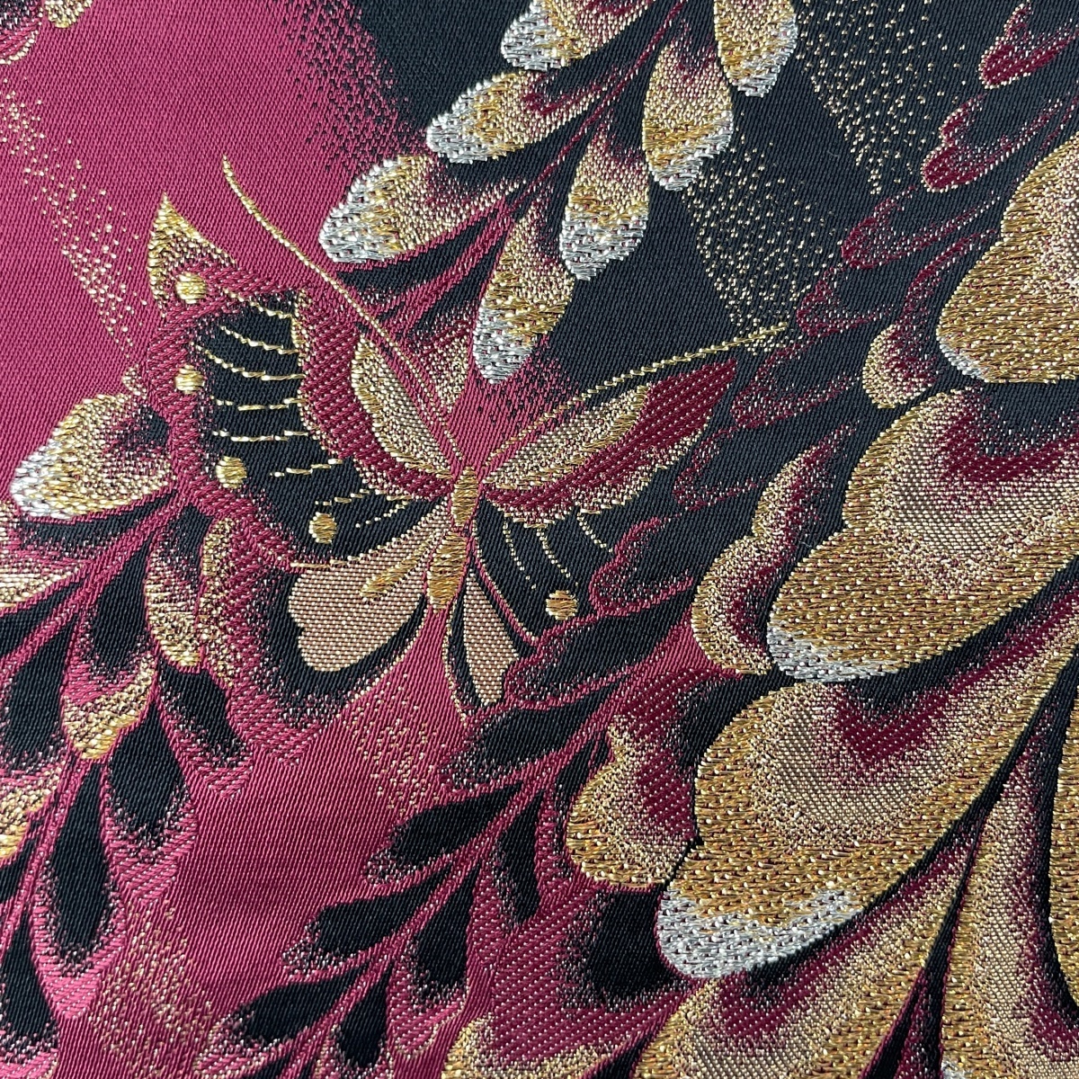 袋帯 美品 秀品 蝶 幾何学模様 箔 赤紫 六通 正絹 【中古】
