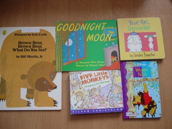 絵本 子ども英語の本 まとめて５冊 ブラウンベア プーさん グッドナイトムーン ５モンキー ブルーハット 洋書 外国語絵本 売買されたオークション情報 Yahooの商品情報をアーカイブ公開 オークファン Aucfan Com