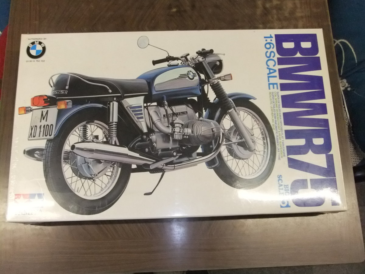 タミヤ 1/6 BMW R75/5 オートバイ 未組立 プラモデル タミヤ 1/6 BMW