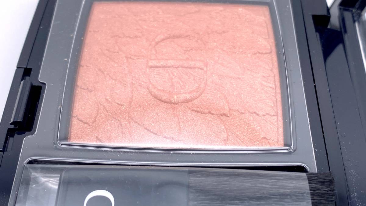 未使用品！Dior / ディオール スキン ルージュ ブラッシュ 468 ヌードグライド チークカラー バーズオブアフェザー 4g 頬紅【SB01762B2】 ルージュ ブラッシュ ディオールスキン クリスチャン 新品未使用品) 国内