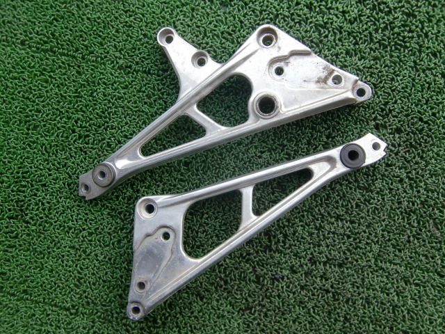 【豊富な，高品質】 CBX550F CBX400F 純正 当時物 ステップホルダー PC04 NC07 インテグラ HONDA 絶版旧車 検/CBR400F CB400Four ホーク バブ(ホンダ用)｜売買されたオークション情報、yahooの商品情報をアーカイブ公開 - オーク ホンダ用