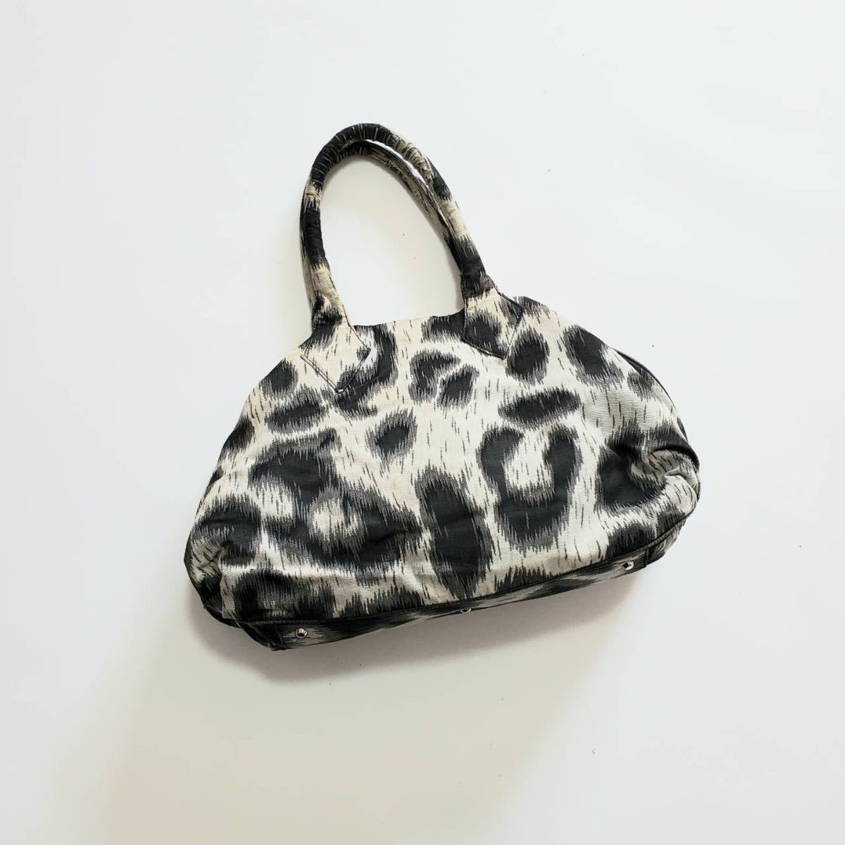 Vivienne Westwood ヴィヴィアンウエストウッド レオパード 