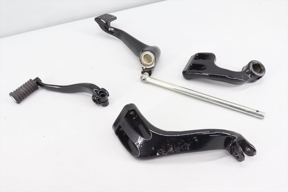 322067　スポーツスター　１４年～　純正　ミッドコントロールステップ　（ＸＬ１２００Ｔの標準品） ハーレー スポーツスター ミッドコントロールキット スポーツスター-S |ハーレー 車＆バイク